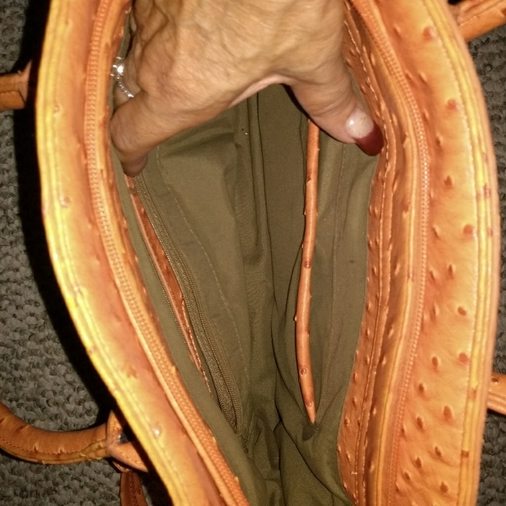 HANDBAG - Picture 3 of 4